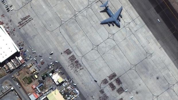 Foto referencial del aeropuerto de Kabul