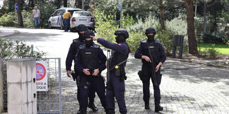 Lisboa, 28/03/2023 - Homem entrou no centro Ismaili e matou 2 pessoas e feriu outras com uma faca.
(Leonardo Negrão / Global Imagens)