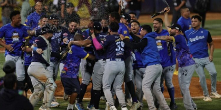 Foto Alejandro van Schermbeek vía LVBP